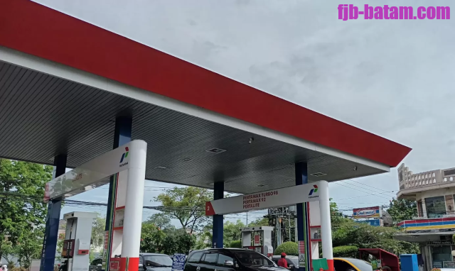 Harga BBM Turun Mulai Hari Ini, Simak Daftar Harga Terbarunya Disini!